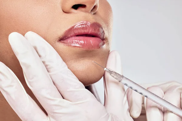 Shot Woman Having Her Chin Injected Botox Studio Background — Fotografia de Stock