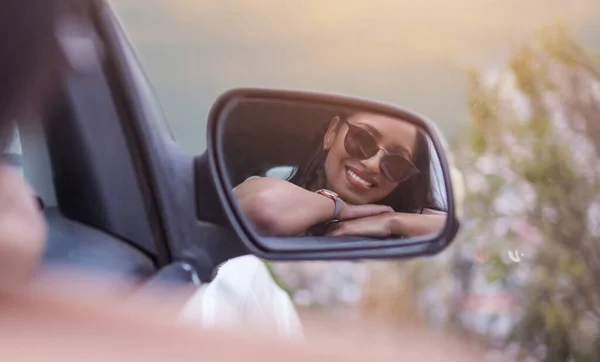 Shot Beautiful Young Woman Enjoying Adventurous Ride Car — Fotografia de Stock