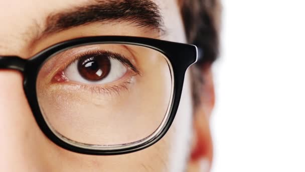 Video Footage Young Man Wearing Glasses White Studio Background — Vídeo de Stock