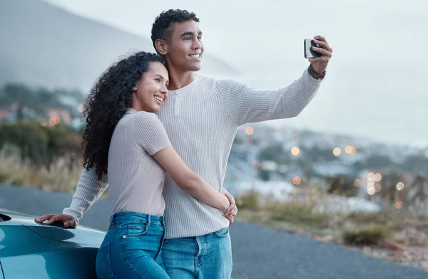 Shot Young Couple Taking Selfie While Road Trip Together — Foto Stock