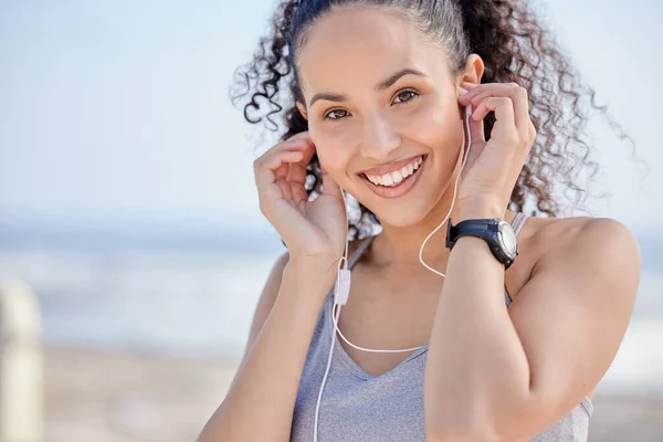 Shot Young Woman Listening Music Workout — 스톡 사진