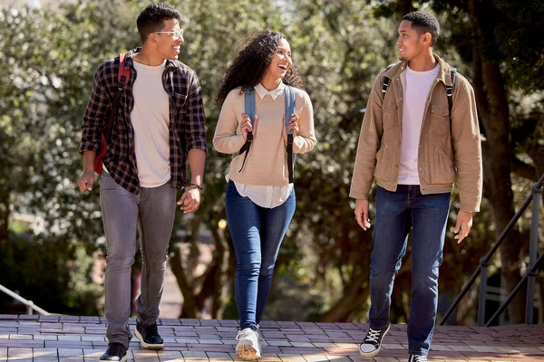 Shot Group Students Walking Campus Together — Stock Photo, Image