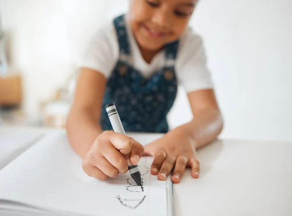 Shot Little Girl Doing Her Homework Home — Photo