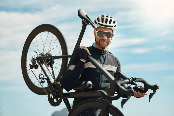 Ausgeschnittenes Porträt Eines Gut Aussehenden Reifen Mannes Der Sein Fahrrad — Stockfoto