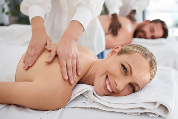 Shot Couple Enjoying Day Spa — Zdjęcie stockowe