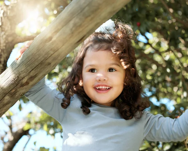 Shot Adorable Little Girl Playing — ストック写真