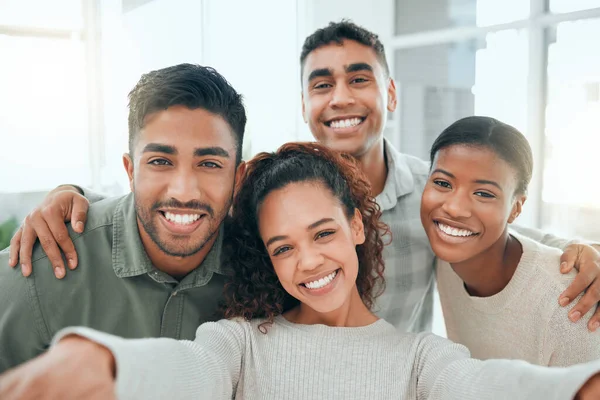Shot Diverse Group People Standing Together Taking Selfie Group Therapy – stockfoto