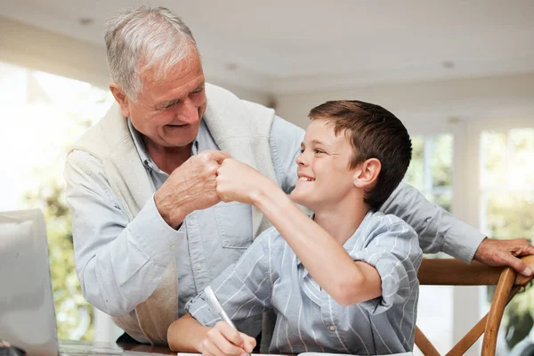 Shot Grandfather Helping His Grandchild Homework Home —  Fotos de Stock