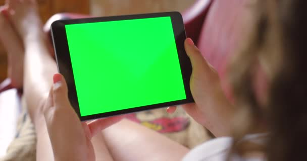 Video Footage Woman Using Her Digital Tablet — Vídeo de Stock