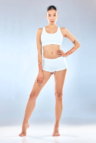 Attractive Young Woman Standing Posing Her Underwear Studio — Stock fotografie