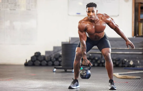 Muscular Young Man Exercising Kettlebell Gym — Stock Fotó