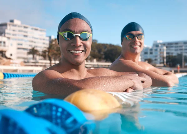 Portrait Two Young Men Going Swim Olympic Pool — 图库照片
