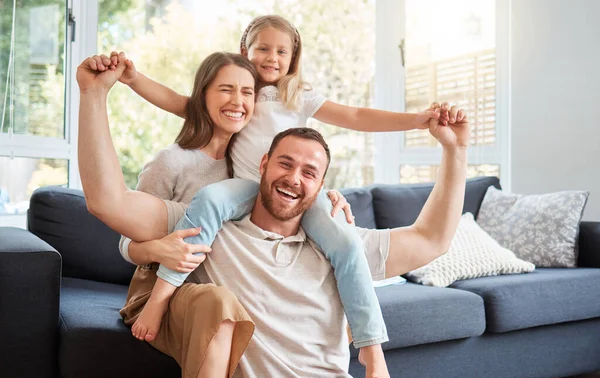 Young Family Relaxing Together Home — 图库照片