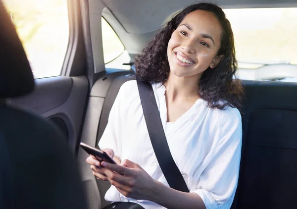 Attractive Young Businesswoman Sending Text While Sitting Backseat Taxi — 스톡 사진