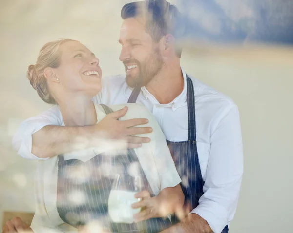 Young Couple Cooking Together Home — Foto de Stock