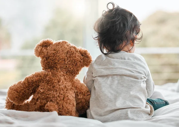 Rearview Shot Baby Girl Sitting Home Her Teddybear — 스톡 사진