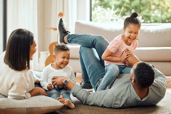 Young Family Playing Together Lounge Floor Home — Stock Photo, Image