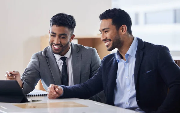 Two Businessmen Discussing Something Digital Tablet — Photo