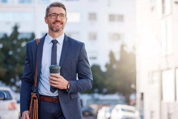 Mature Businessman Drinking Coffee City — Stockfoto