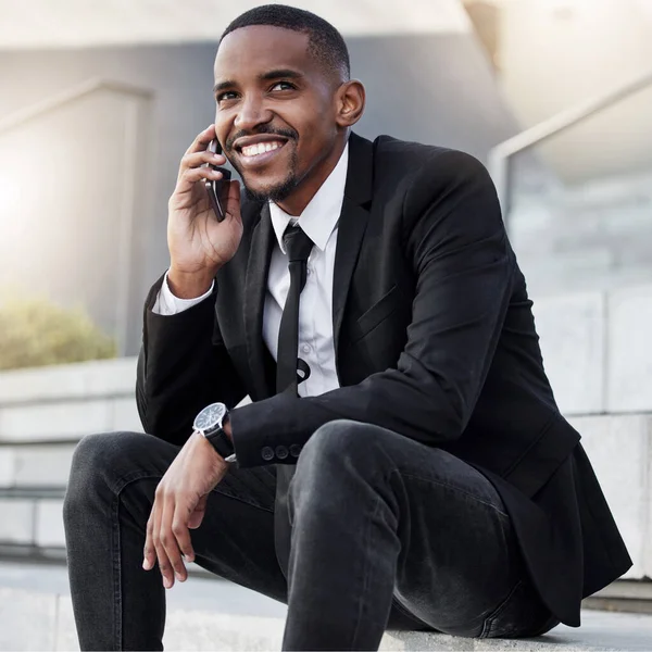 Young Businessman Making Phone Call Using His Smartphone — Stock fotografie