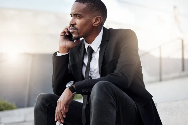 Young Businessman Making Phone Call Using His Smartphone — Stock fotografie