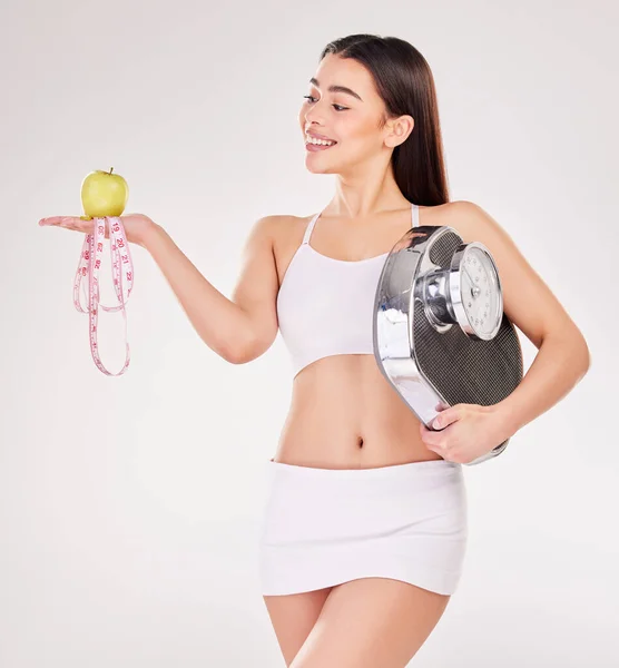 Studio Shot Attractive Young Woman Posing Apple Measuring Tape Weightscale — Stockfoto