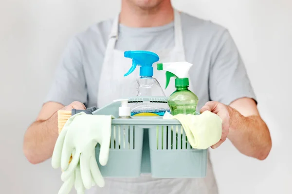 Unrecognisable Man Holding Basket Full Cleaning Supplies — Foto de Stock