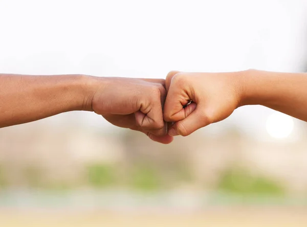 Two People Fist Bumping Workout — Stockfoto