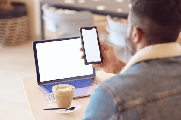 Man Using His Smartphone Laptop Work Coffee Shop While Enjoying — Photo