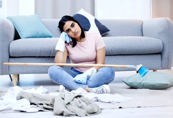 Young Woman Taking Break Chores Home — Stok fotoğraf