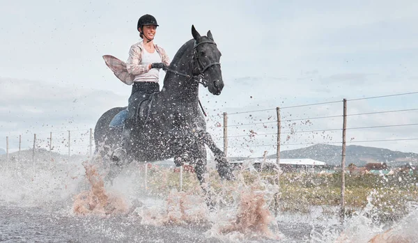 Full Length Shot Attractive Young Woman Riding Horse Outdoors Ranch — 图库照片