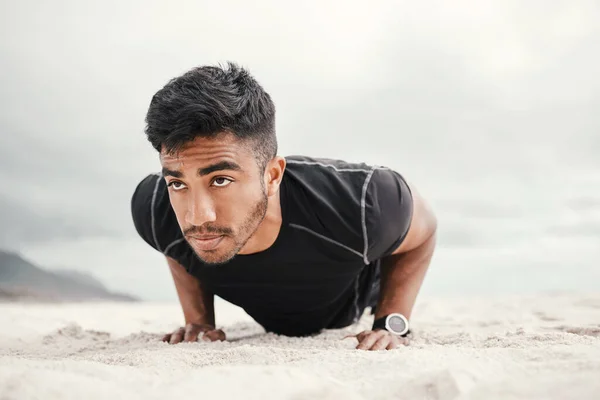 Sporty Young Man Doing Push Ups Beach — Foto de Stock