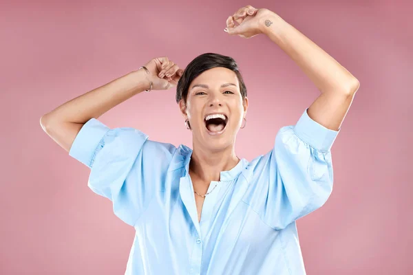 Cropped Portrait Attractive Young Woman Cheering Studio Pink Background — Stockfoto