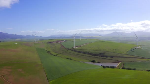 Video Footage Wind Turbines Out Open Field — Stock video