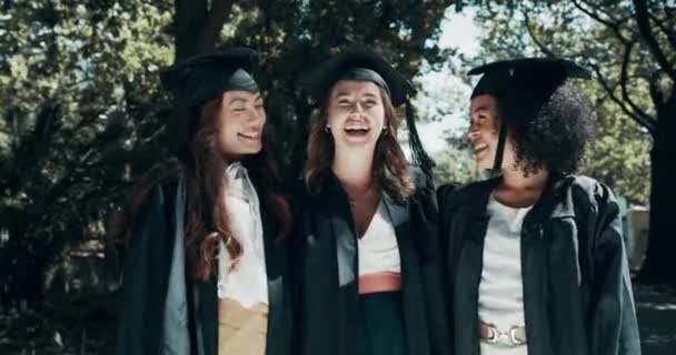 Imágenes Vídeo Grupo Estudiantes Día Graduación — Vídeo de stock