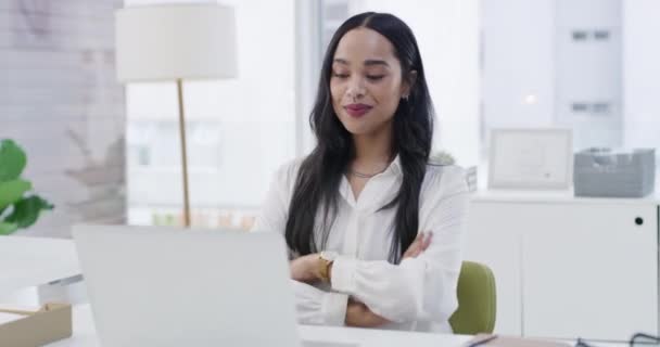 Video Footage Young Businesswoman Using Laptop Modern Office — Stockvideo