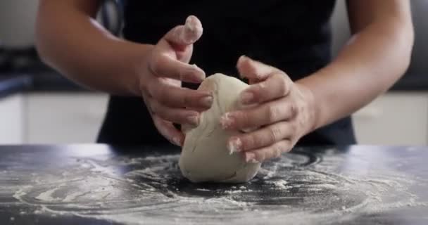 Video Footage Unrecognizable Woman Kneading Dough Home — Stock video