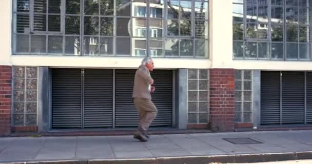 Video Footage Senior Man Dancing Urban Background — Stockvideo