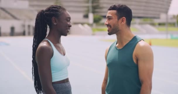 Friendly Male Female Athletes Talking Having Fun Training Portrait Happy — Stock Video