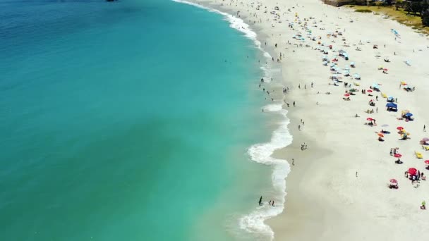 Drone Footage Unrecognisable People Relaxing Beach — 图库视频影像