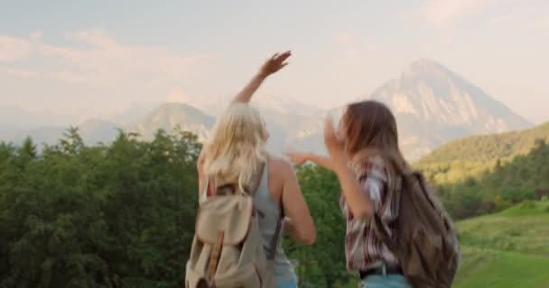 Beste Vrienden Die Samen Dansen Vrienden Die Samen Vakantie Springen — Stockvideo