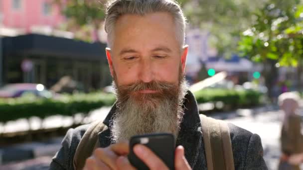 Mature Male Hipster Texting Phone City Cheerful Man Smiling Laughing — Stockvideo
