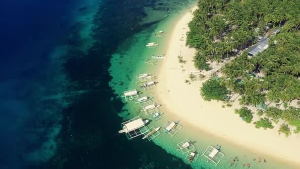 Video Záběry Bangka Lodí Zakotvených Pláži Tropického Ostrova Filipínách — Stock video