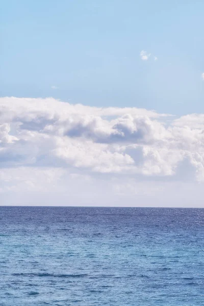 Cloudy Blue Sky Peaceful Calm Ocean Separated Beautiful Horizon Copy — 图库照片