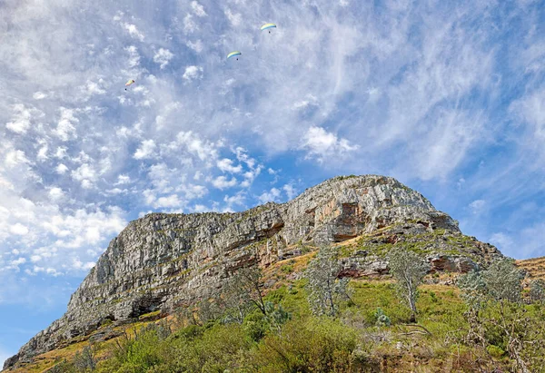 Photo Lions Head Surroundings Cape Town Backdrop Rocky Mountain Green — Stockfoto