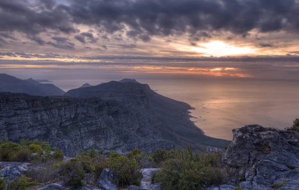 Вигляд Гірське Узбережжя Заході Сонця Південній Африці Сценічний Пейзаж Темних — стокове фото