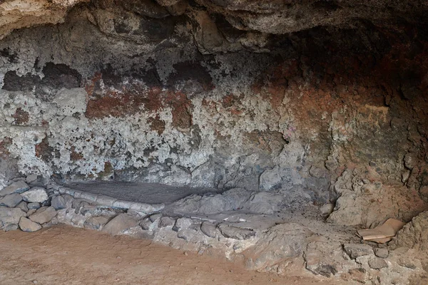Földrajzi Képződés Durva Magvú Kőzetszerkezettel Elhagyott Kőbarlang Titkos Rejtett Föld — Stock Fotó