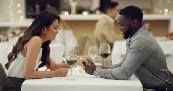 Video Footage Happy Young Couple Having Romantic Date Fancy Restaurant — Vídeos de Stock