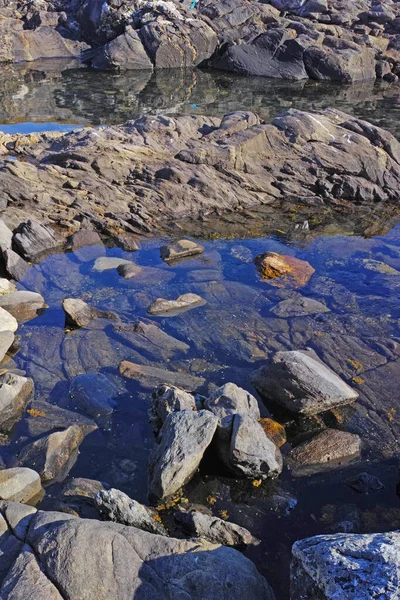 Ocean Tide Forming Natural Rock Dipping Pools Swimming Relaxing Fresh — Foto de Stock