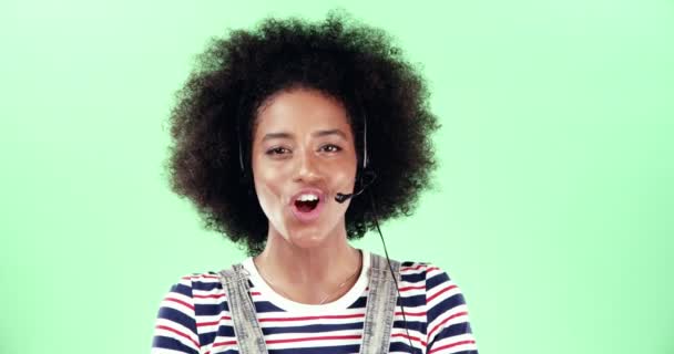 Video Footage Young Woman Using Headset Green Studio Background — ストック動画